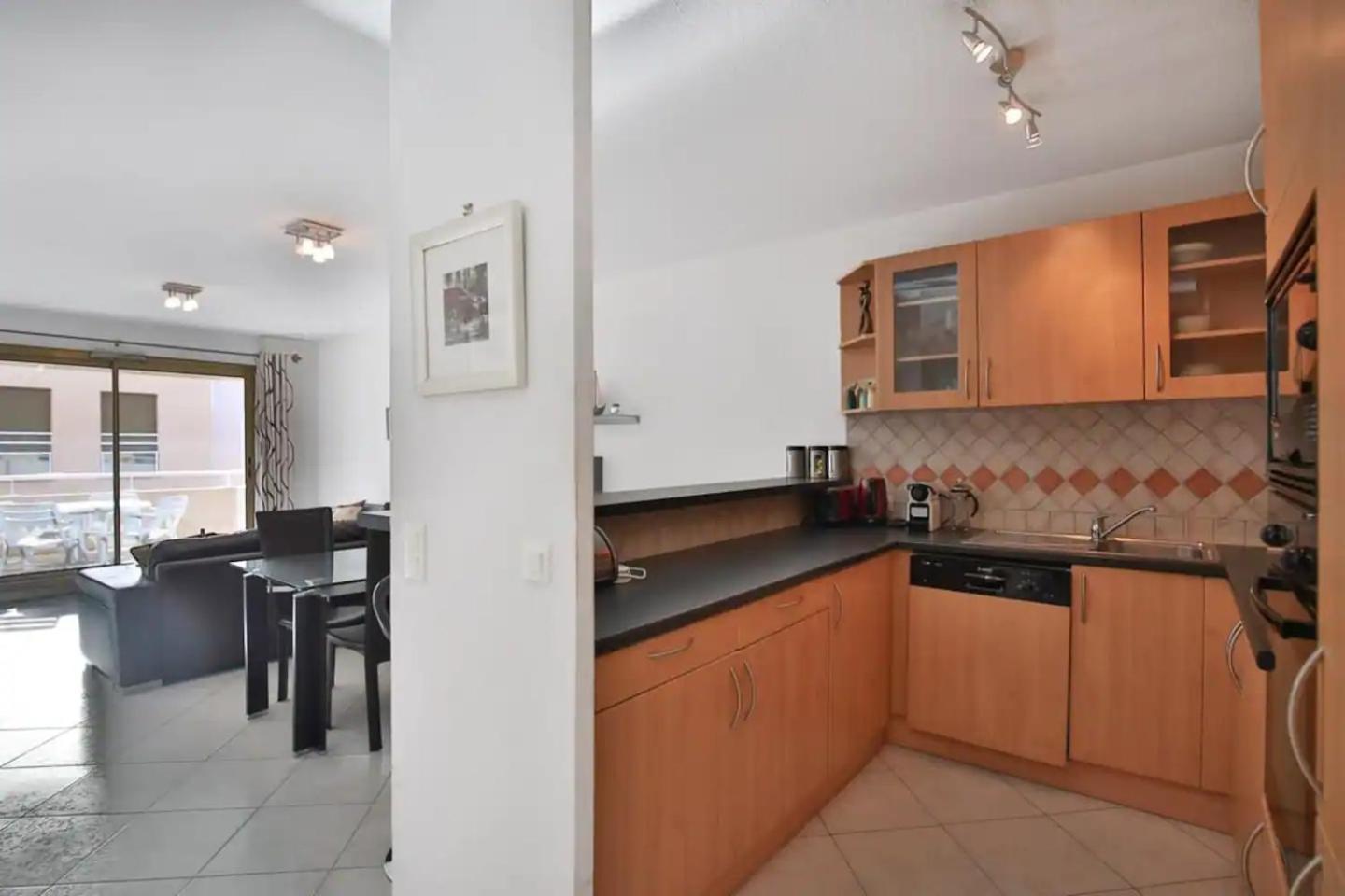 Charming Two-Bedroom Apartment With Balcony And Garage By The Marina Antibes Esterno foto